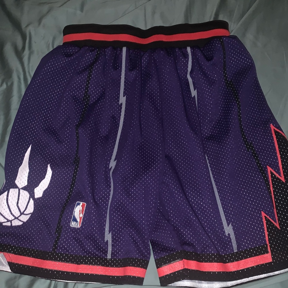 Raptors Nike shorts